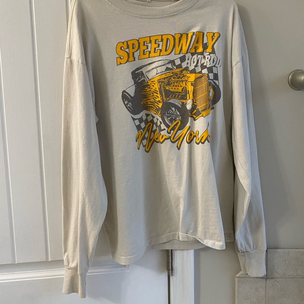 Brandy Melville long sleeved shirt. Never worn. 💛